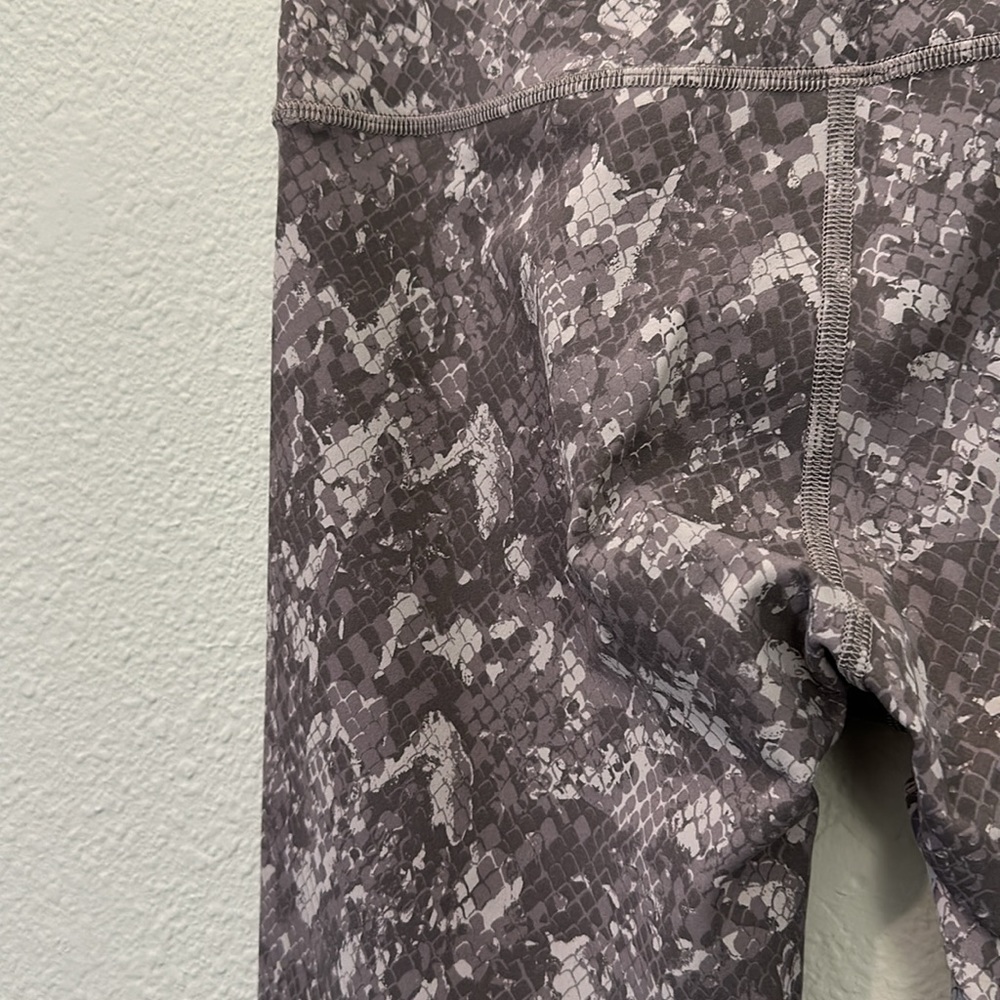 lululemon Wunder Train High-Rise Tight 25" - Picture 6 of 7